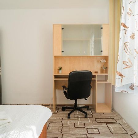 Rustic & Spacious 3Br Apartment Bucureşti Exterior foto