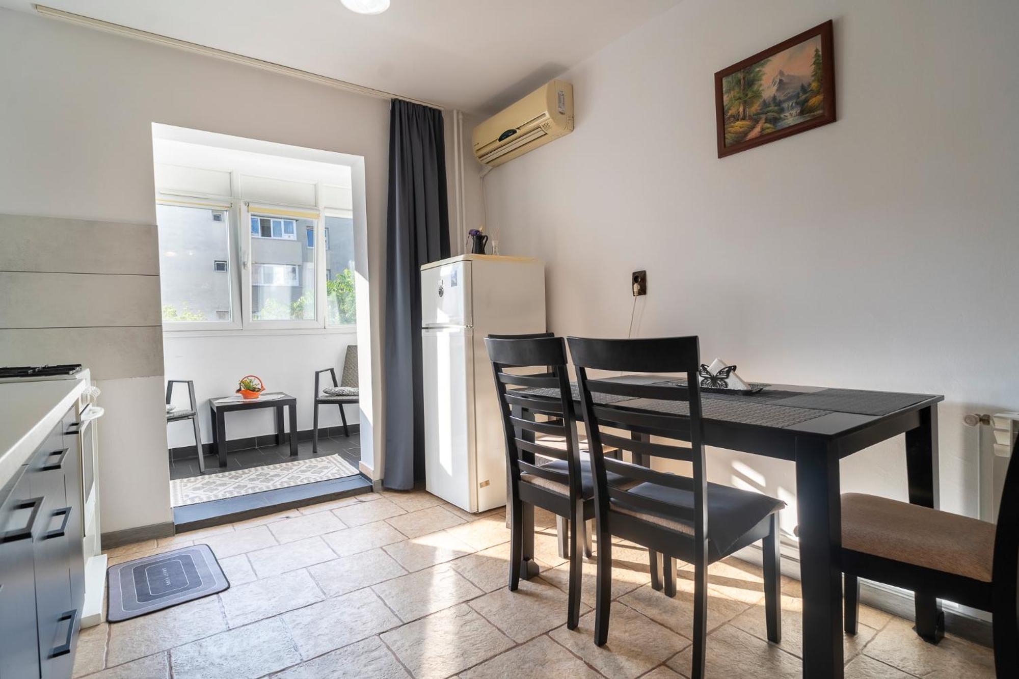 Rustic & Spacious 3Br Apartment Bucureşti Exterior foto