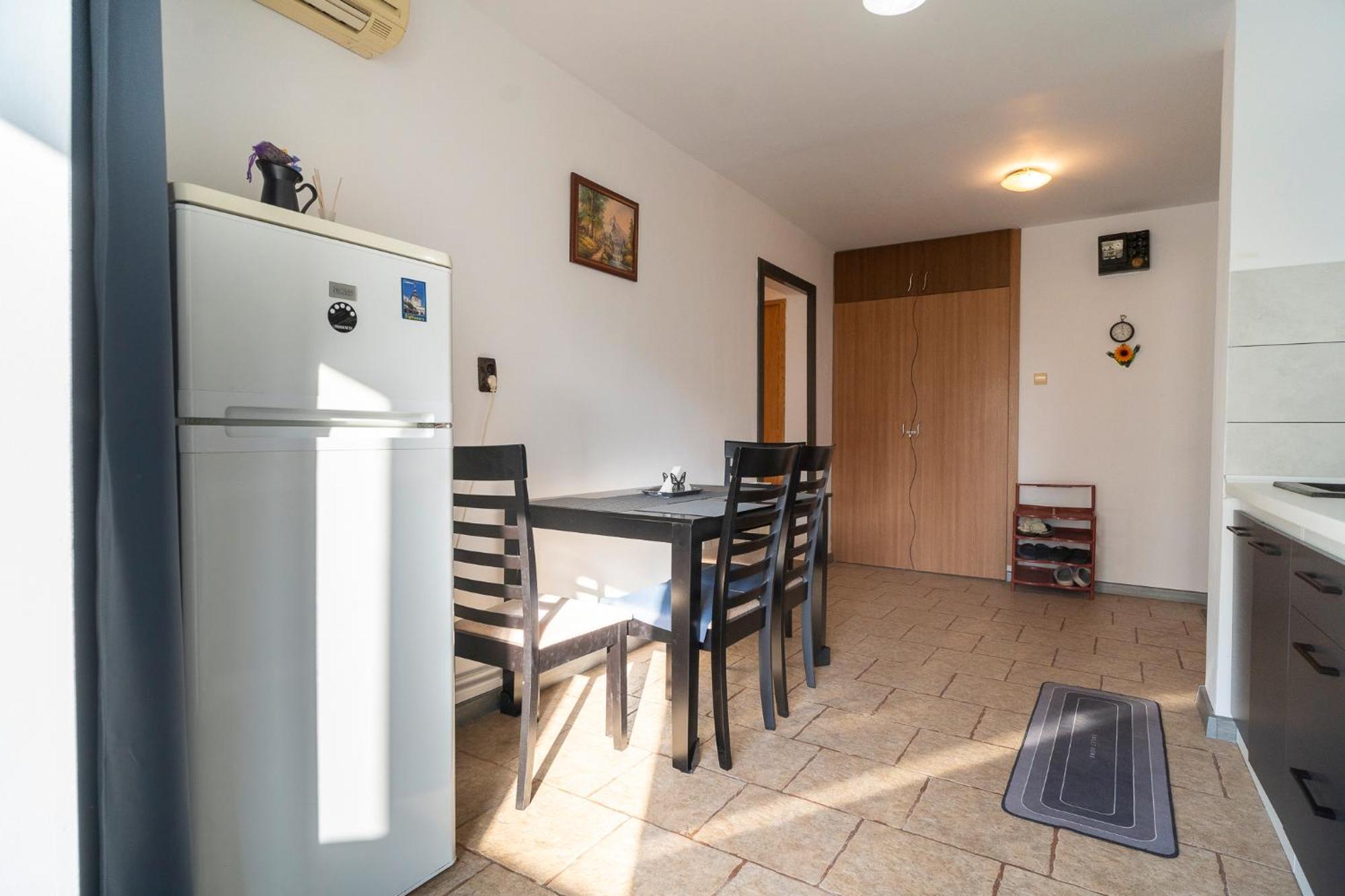 Rustic & Spacious 3Br Apartment Bucureşti Exterior foto